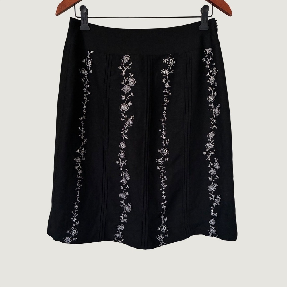 Ann Taylor Loft Black Linen Blend Floral Embroidered A-Line Skirt Women Size 6